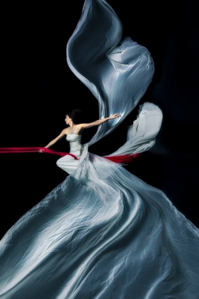 Photograph Alvin Chiu Aerial Silks on One Eyeland
